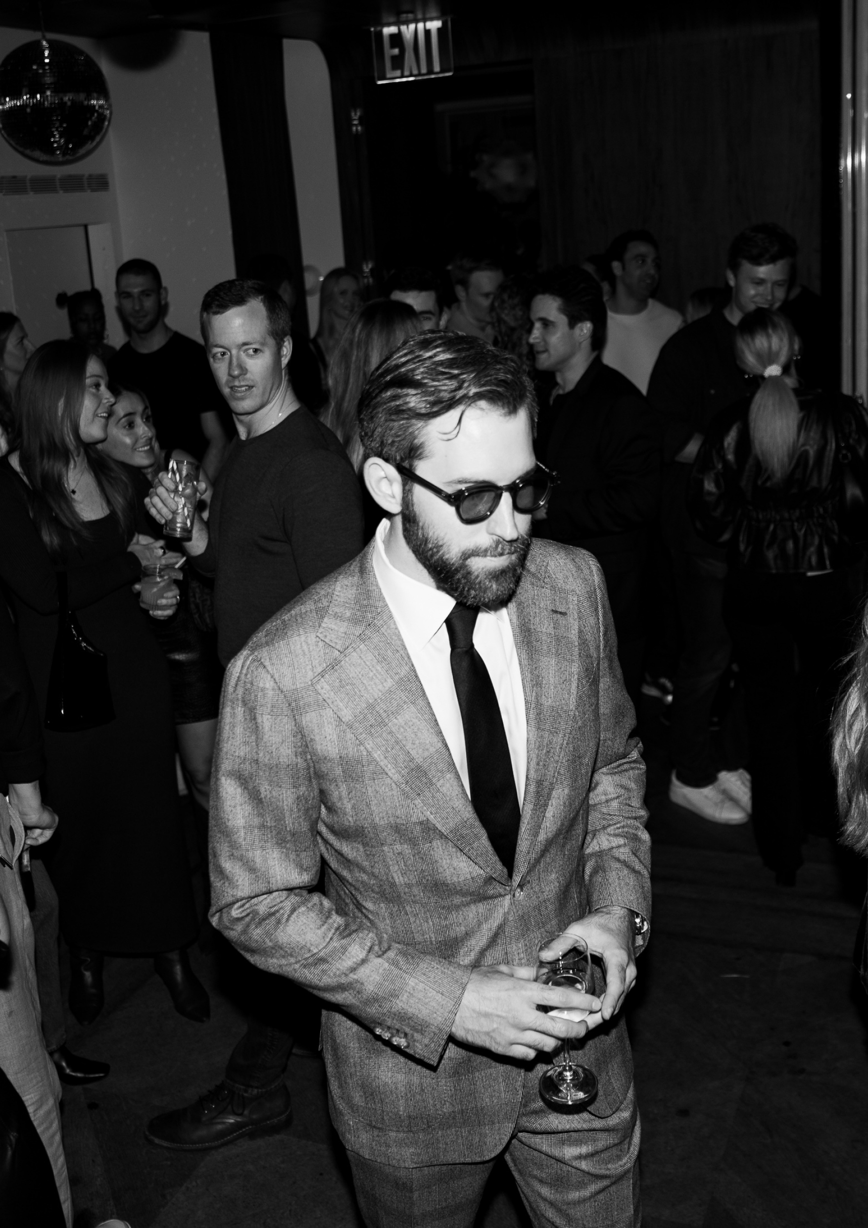 status single website image